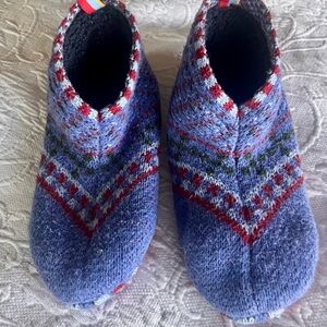 Bombas Kids Gripper Slipper Socks (kid size 1-5)